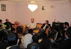 Aydemir Üniversitelilerle istişare etti